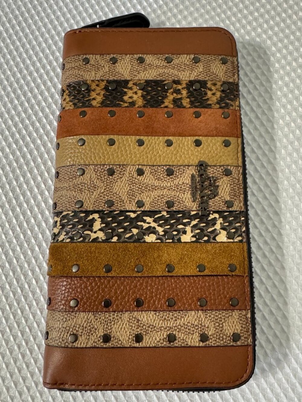 COACH F79628 Authentic Signature CC Stripe Accordion Zip Wallet NWOT RET $278